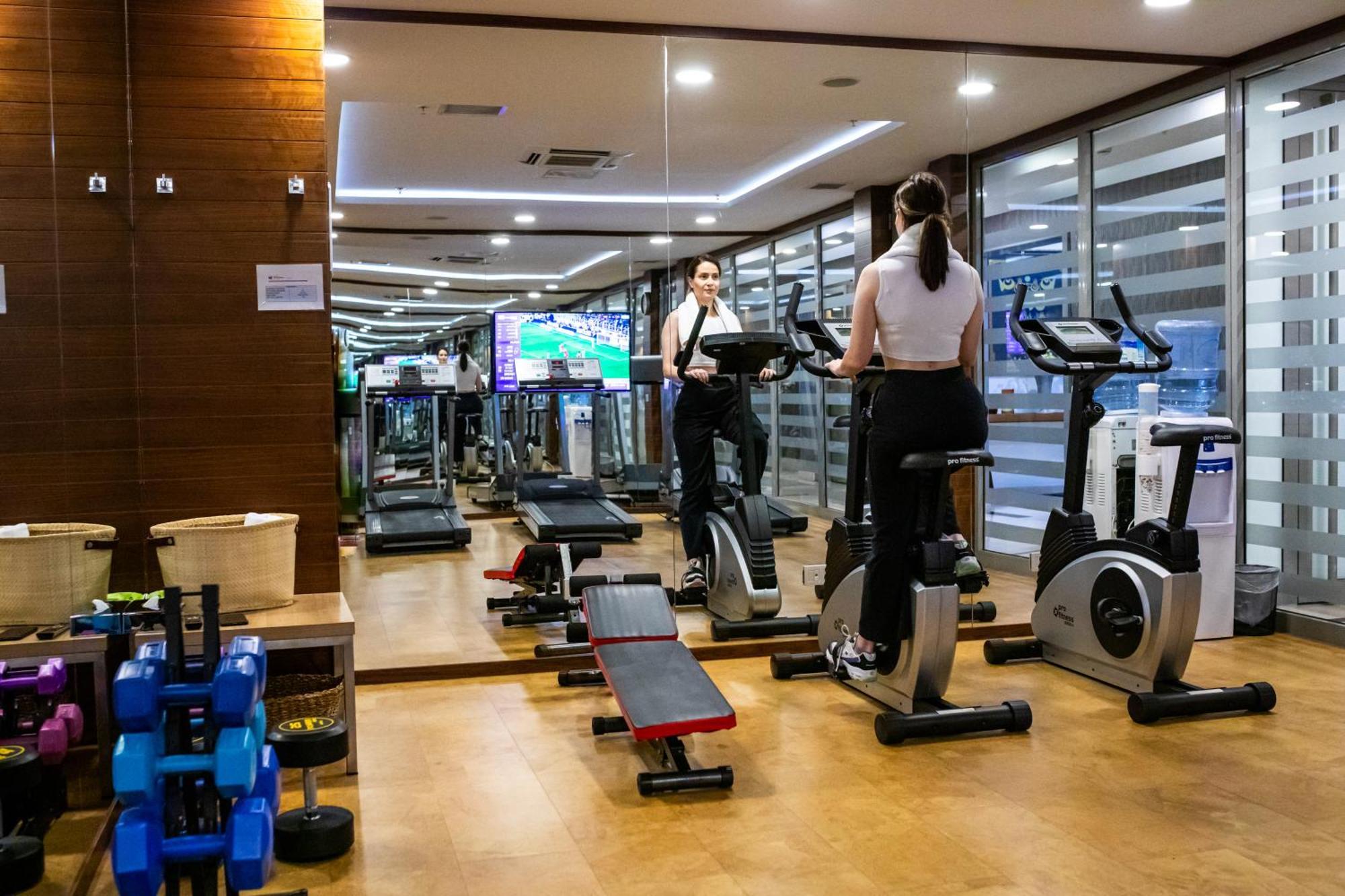 라마다 앙코르 이스탄불 카르탈 호텔 외부 사진